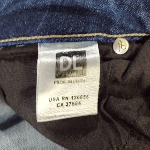 DL1961 Riley Boyfriend Fury Distressed Ripped Straight Jeans Sz 24 Blue - Picture 9 of 9